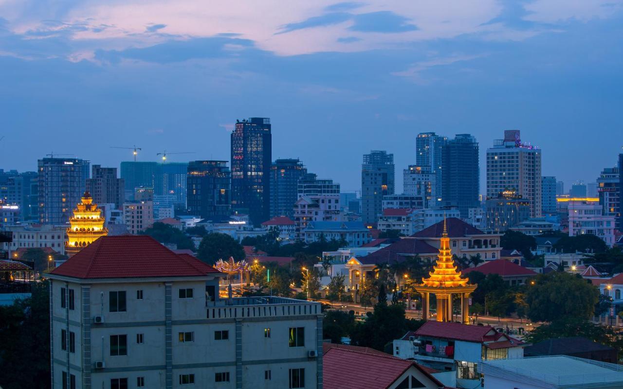Botum Palace Hotel Phnom Penh Eksteriør bilde