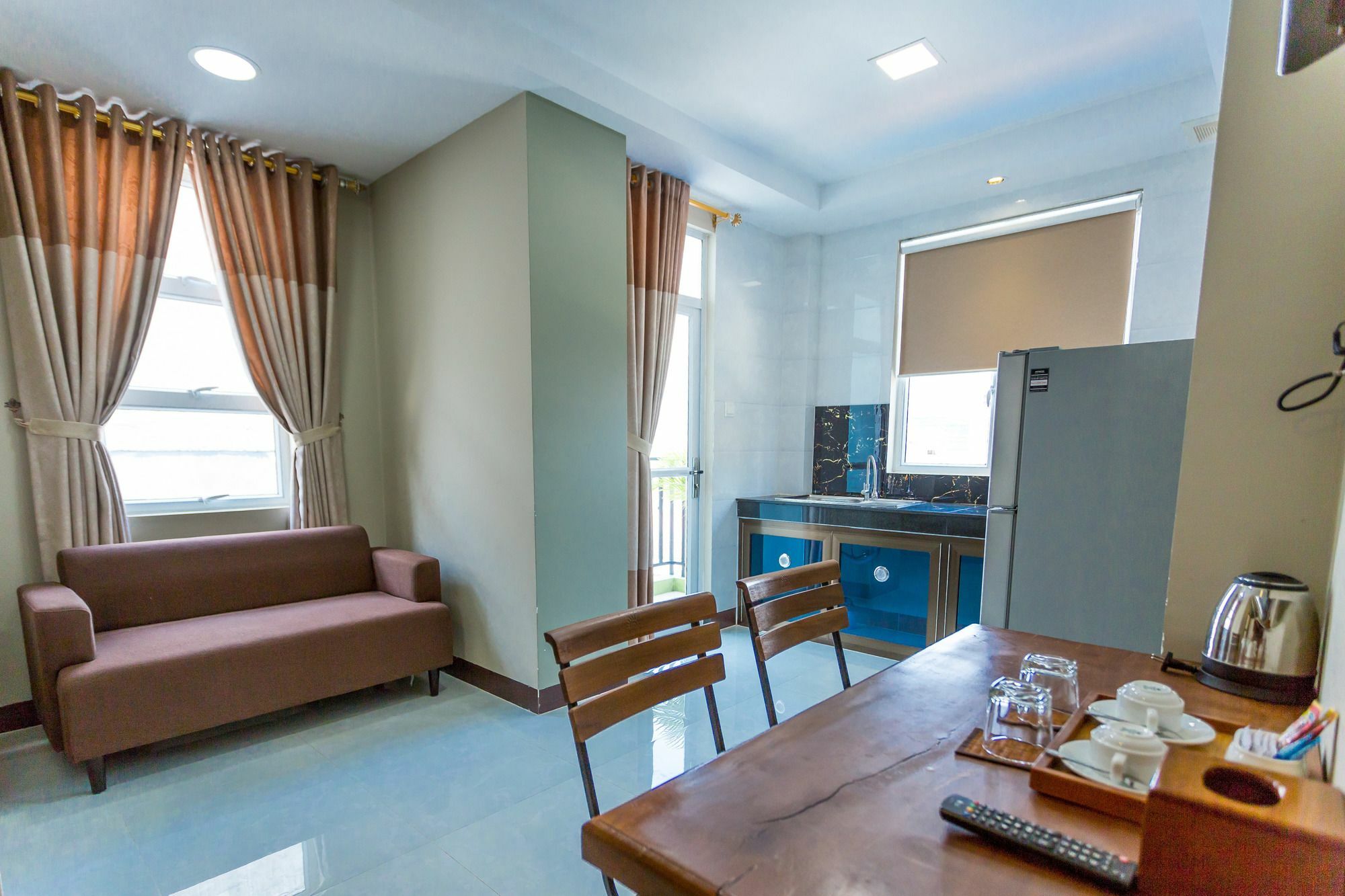 Botum Palace Hotel Phnom Penh Eksteriør bilde