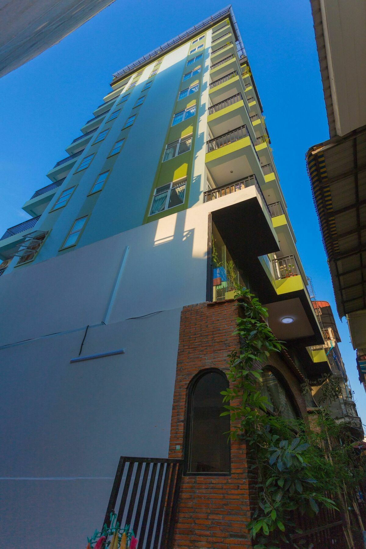 Botum Palace Hotel Phnom Penh Eksteriør bilde